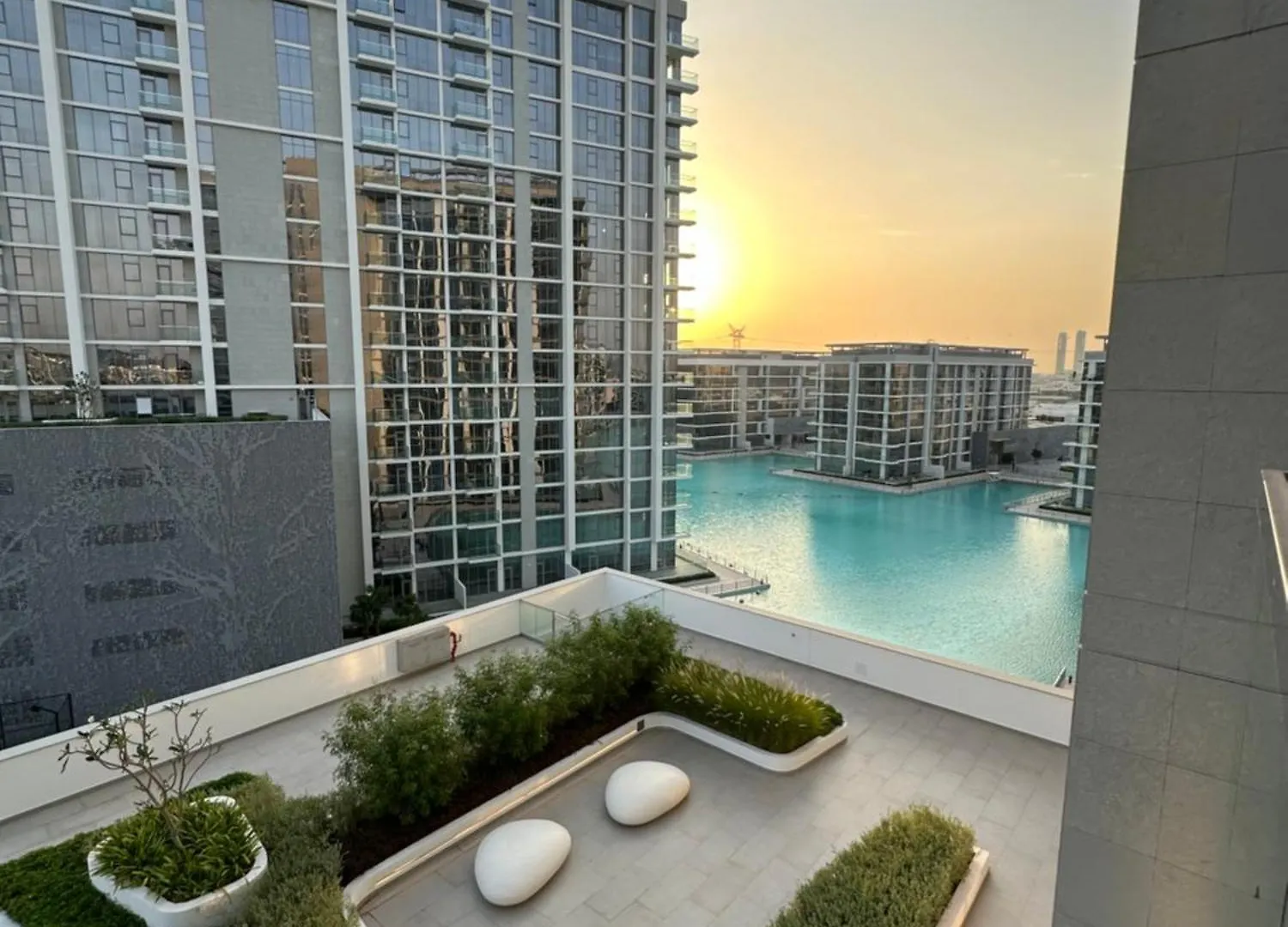 610 Lagoon Views Dubai United Arab Emirates