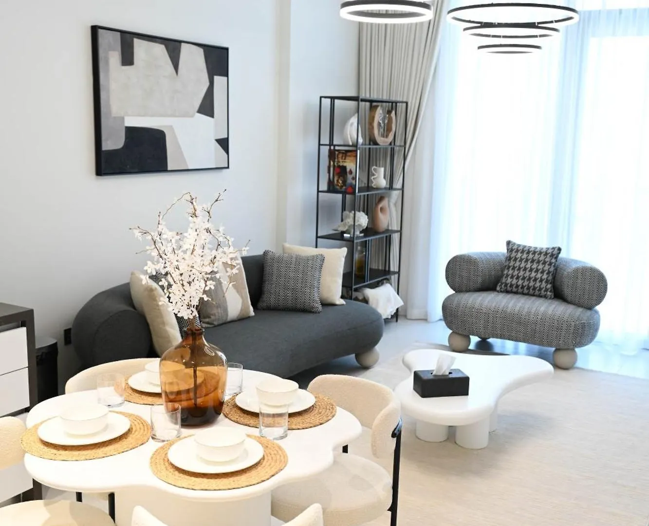 610 Lagoon Views Dubai
